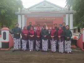 KAMIS PON ISTIMEWA